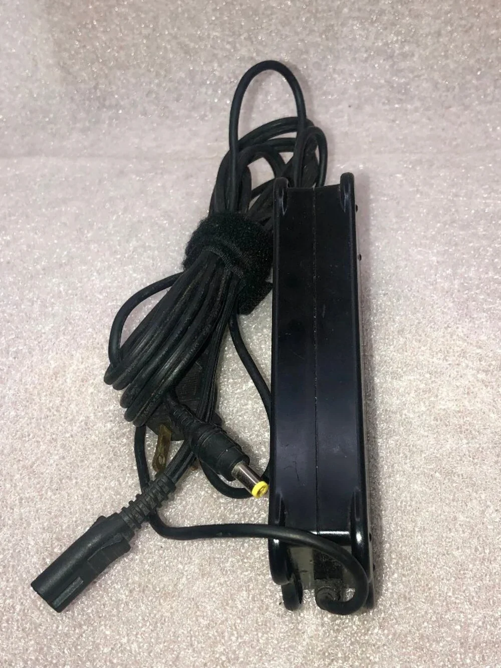 Genuine OEM IBM Lenovo ThinkPad AC Adapter 16V 4.5A 02K6661 Power Supply Charger